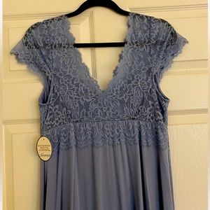 Medium full length sleepwear with lace on upper bodice. NWT.
